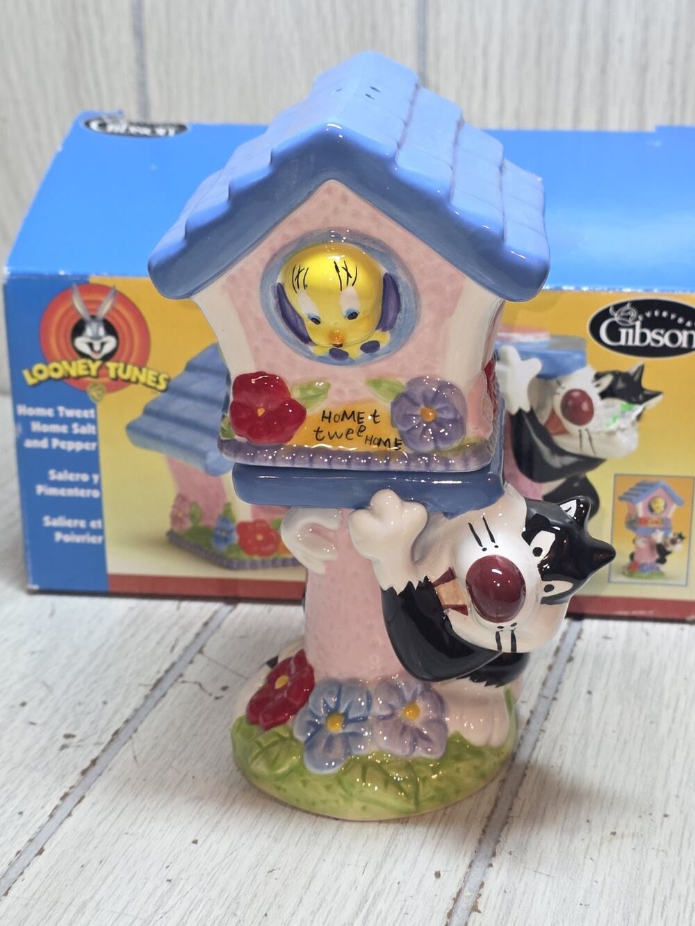 Vtg 2002' Looney Tunes Home Tweet Home Tweety Sylvester Salt Pepper Shakers NIB